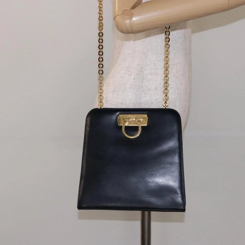 Salvatore Ferragamo Gancini Chain Shoulder Bag Leather Navy Gold Auth
